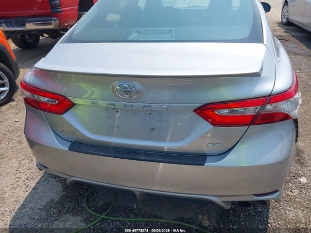 2019 TOYOTA CAMRY SE 16
