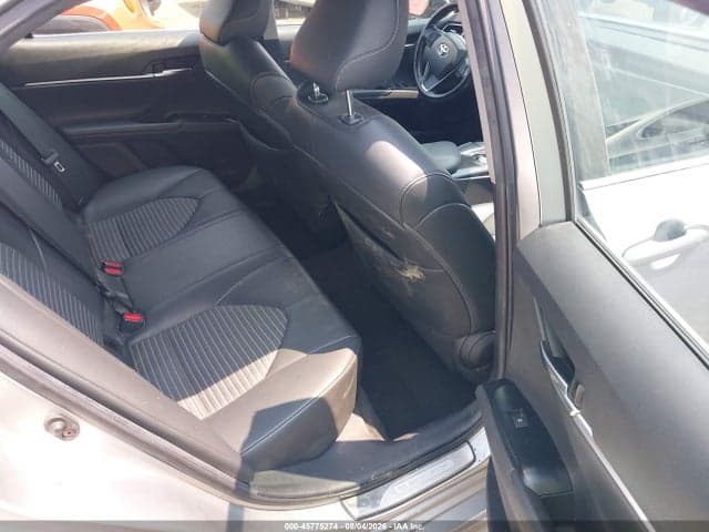 2019 TOYOTA CAMRY SE 8