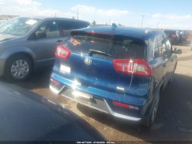 2017 KIA NIRO EX 4