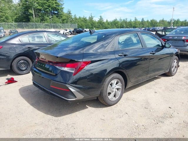 2026 HYUNDAI ELANTRA SE 4