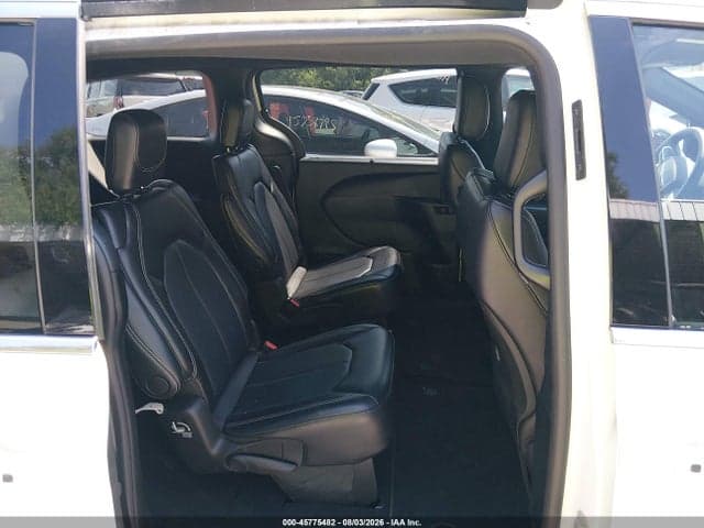 2025 CHRYSLER PACIFICA SELECT 8
