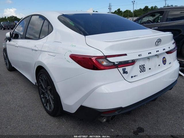 2026 TOYOTA CAMRY SE 3
