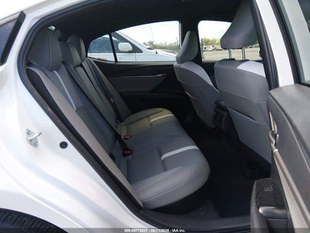 2026 TOYOTA CAMRY SE 8