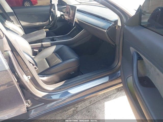2019 TESLA MODEL 3 LONG RANGE/PERFORMANCE 5
