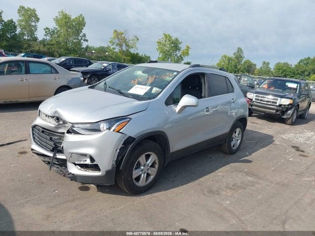 2017 CHEVROLET TRAX LT 2