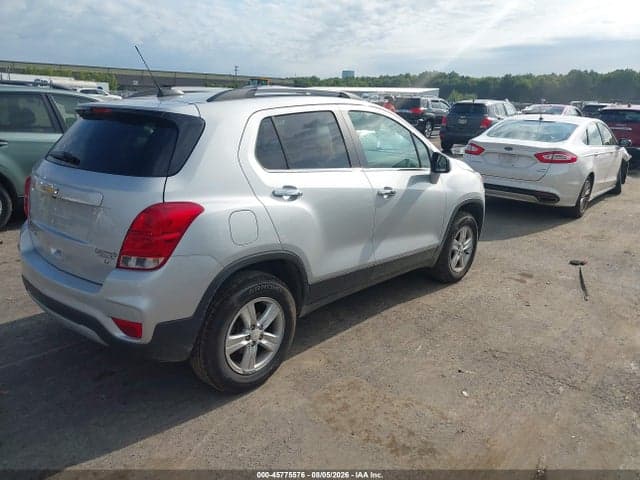 2017 CHEVROLET TRAX LT 4