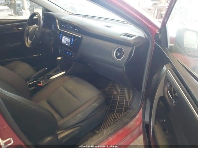 2017 TOYOTA COROLLA LE 5
