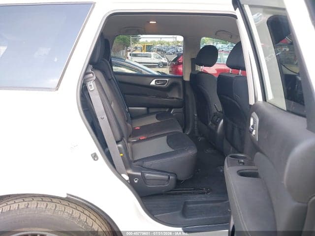 2017 NISSAN PATHFINDER SV 8