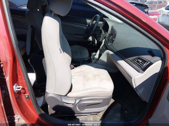 2017 HYUNDAI ELANTRA SE 5