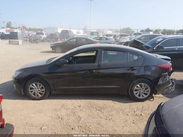 2019 HYUNDAI ELANTRA SE 14