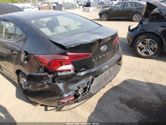 2019 HYUNDAI ELANTRA SE 6