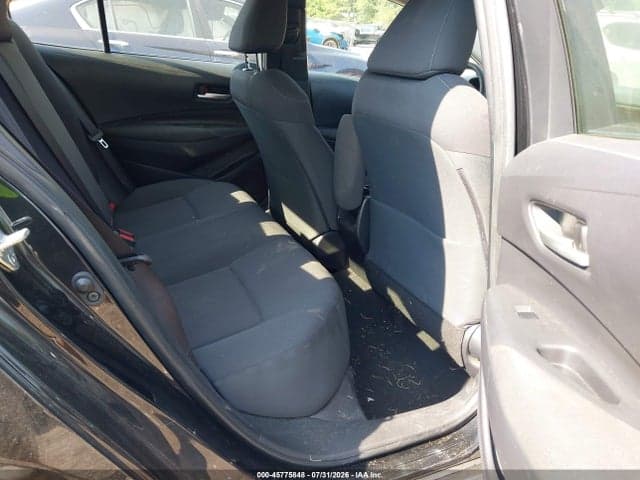 2020 TOYOTA COROLLA LE 8