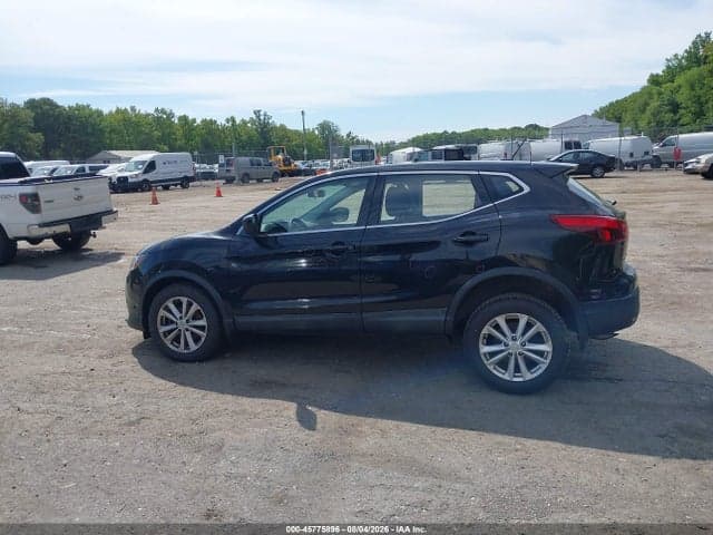 2018 NISSAN ROGUE SPORT S 15