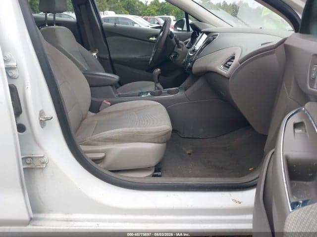 2018 CHEVROLET CRUZE LT AUTO 5