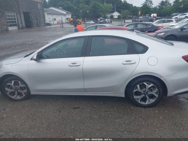 2021 KIA FORTE LXS 13