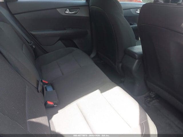 2019 KIA FORTE LXS 8
