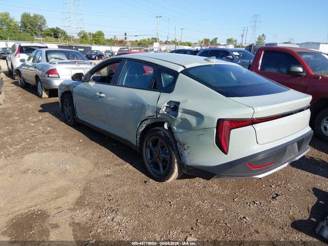 2025 KIA K4 LXS 3