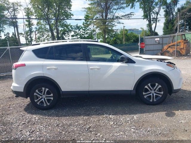 2017 TOYOTA RAV4 LE 9
