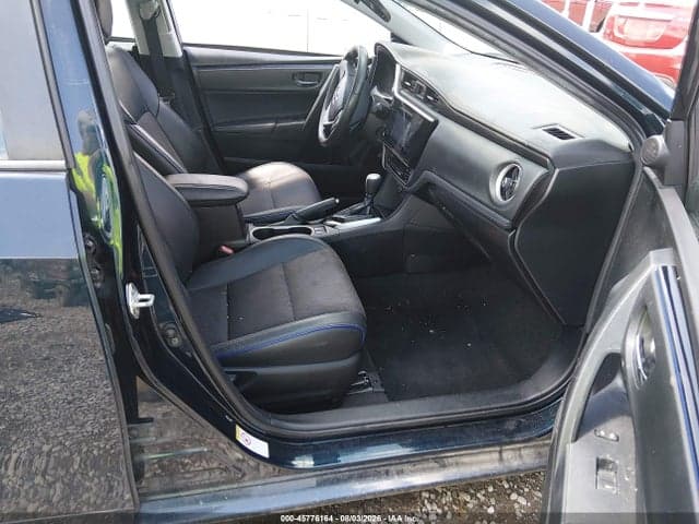 2019 TOYOTA COROLLA SE 5