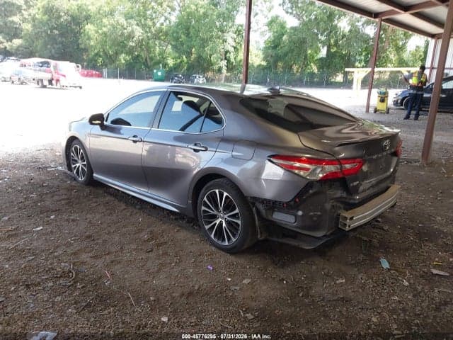 2020 TOYOTA CAMRY SE 3