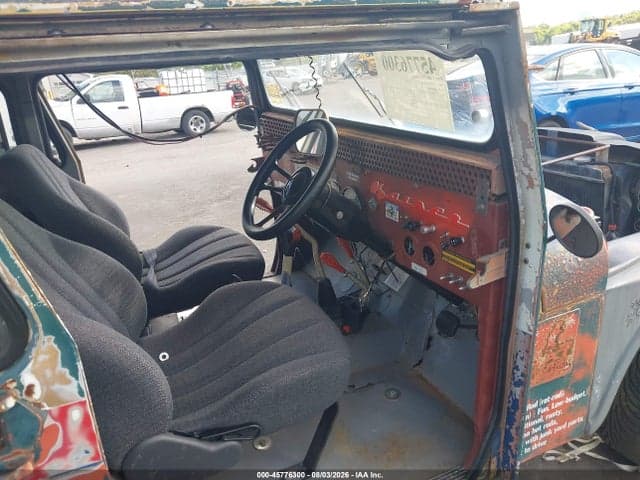1969 KAISER JEEP DJ5A 5