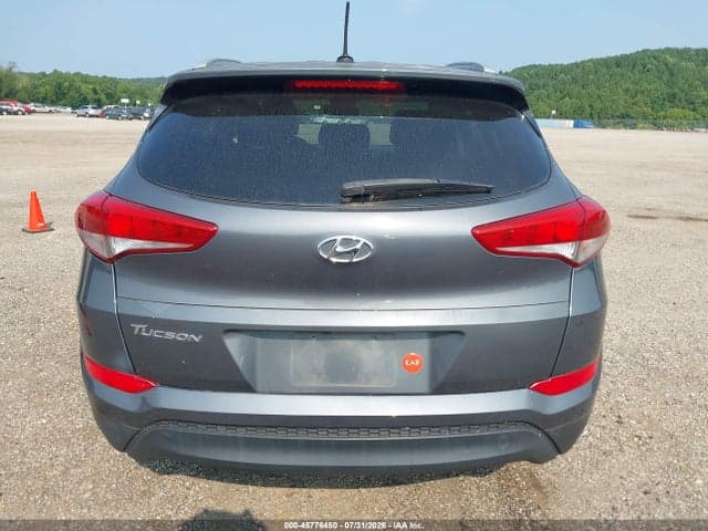 2017 HYUNDAI TUCSON SE 16