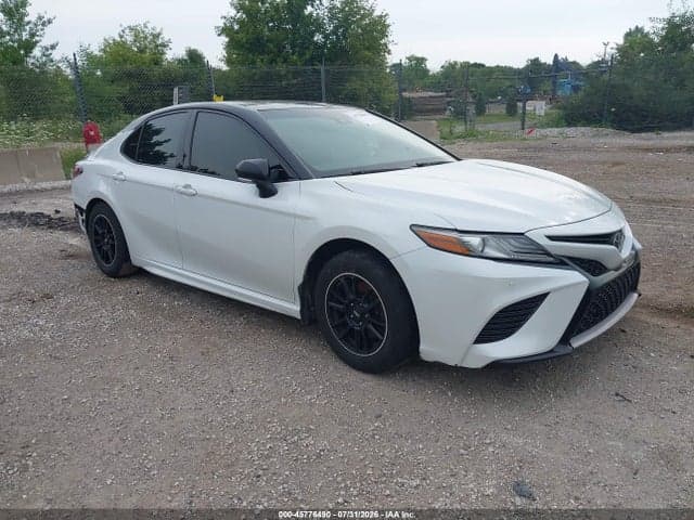 2018 TOYOTA CAMRY XSE - 1