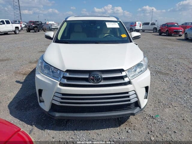 2017 TOYOTA HIGHLANDER XLE 12