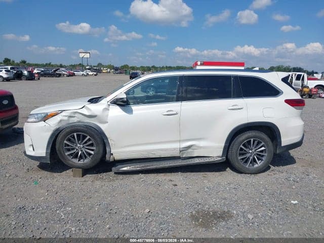 2017 TOYOTA HIGHLANDER XLE 14