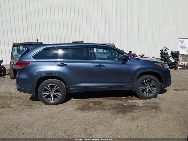 2018 TOYOTA HIGHLANDER LE 14