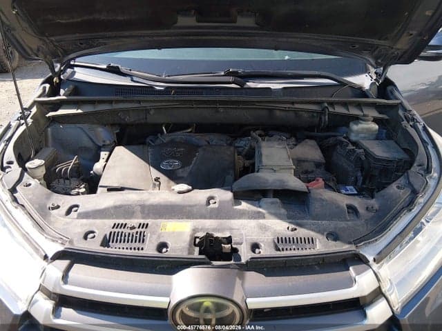 2018 TOYOTA HIGHLANDER LE 10