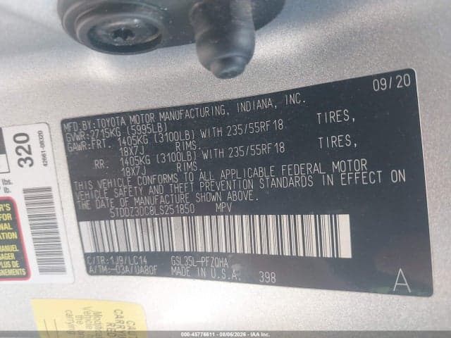2020 TOYOTA SIENNA XLE 9