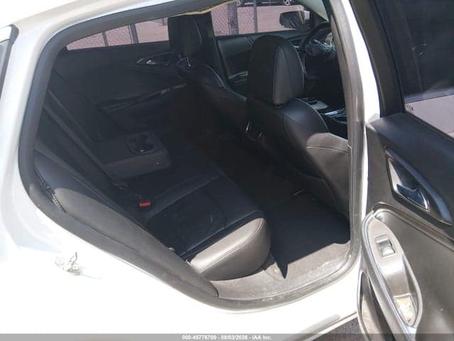2017 CHEVROLET MALIBU 1LT 8