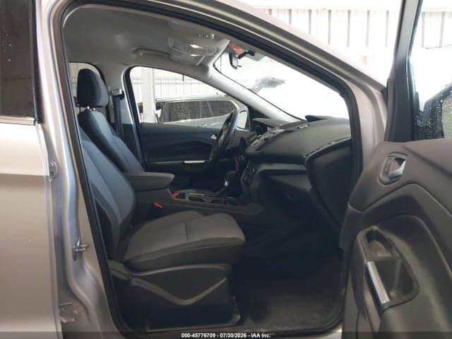 2017 FORD ESCAPE SE 5