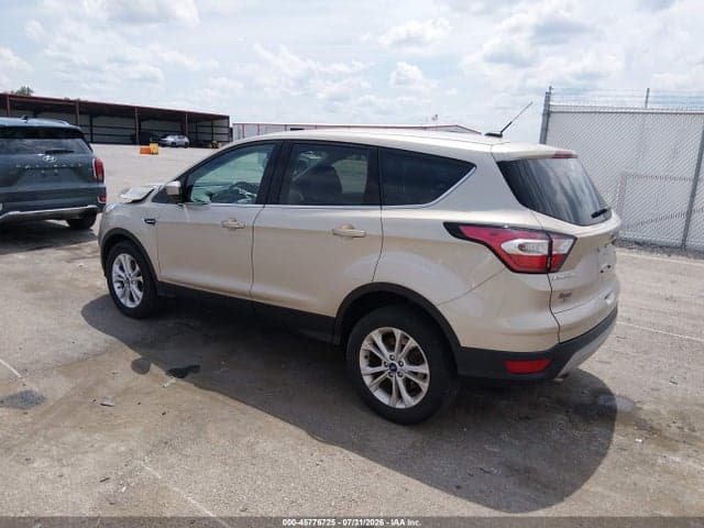 2017 FORD ESCAPE SE 3