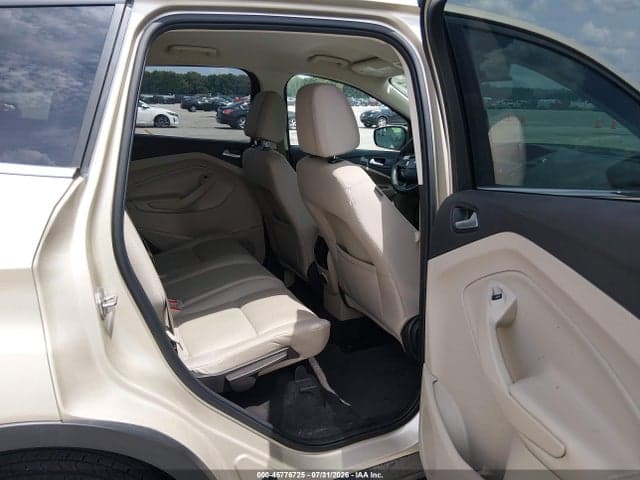 2017 FORD ESCAPE SE 8