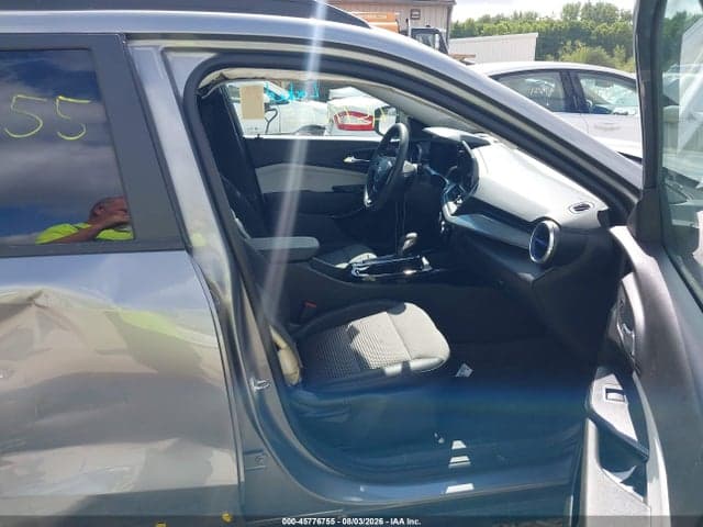 2025 CHEVROLET TRAX FWD LT 5