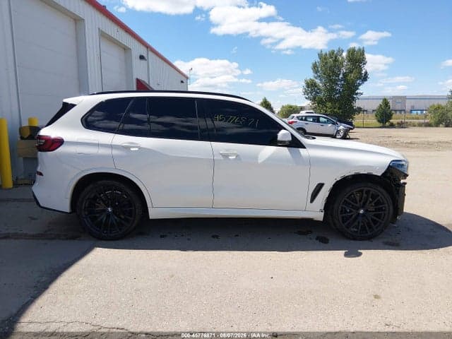 2021 BMW X5 M50I 14