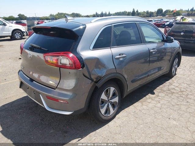 2017 KIA NIRO EX 4