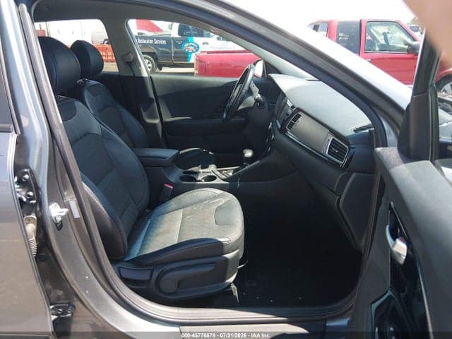 2017 KIA NIRO EX 5