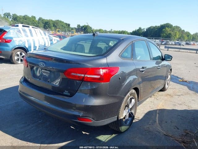 2017 FORD FOCUS SE 4