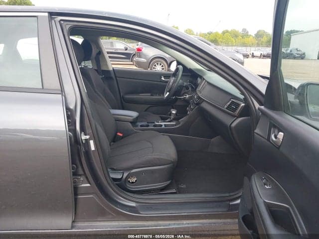 2018 KIA OPTIMA LX 5