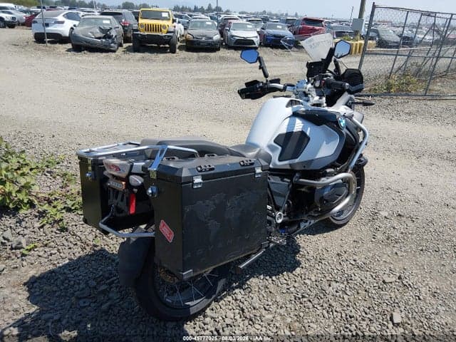 2017 BMW R1200 GS ADVENTURE 4