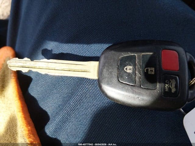 2018 TOYOTA COROLLA LE 11