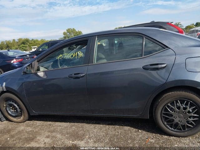 2018 TOYOTA COROLLA LE 15