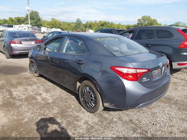 2018 TOYOTA COROLLA LE 3
