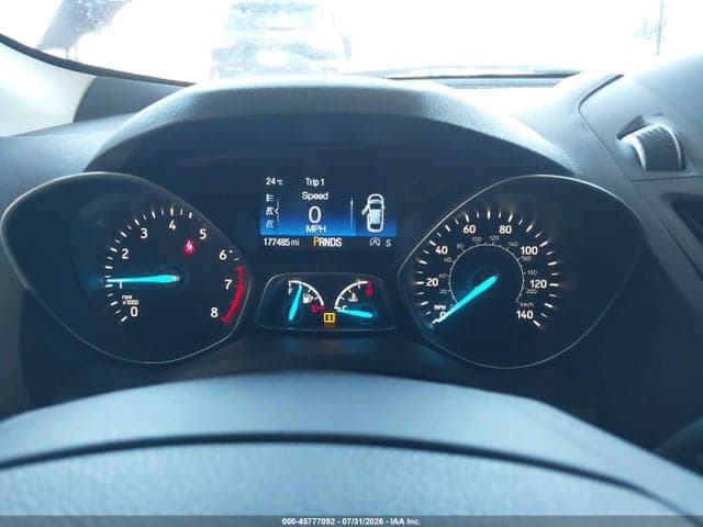 2017 FORD ESCAPE SE 7