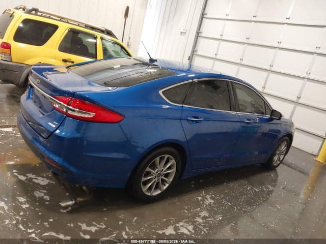 2017 FORD FUSION SE 13