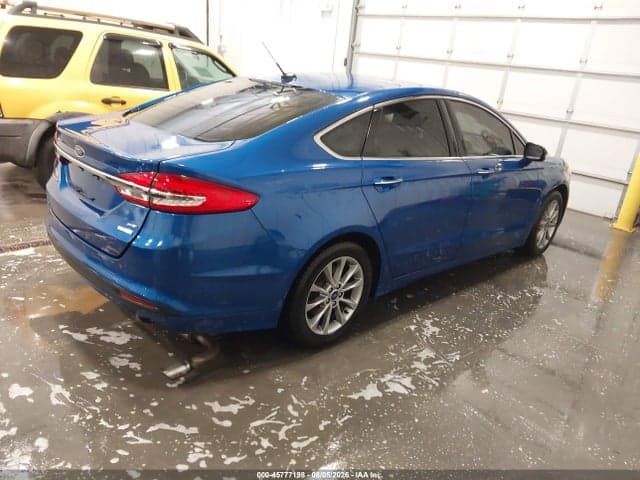 2017 FORD FUSION SE 4