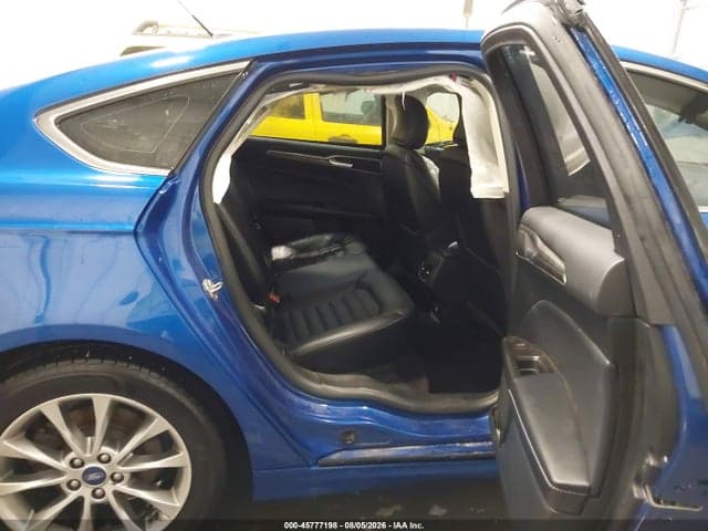 2017 FORD FUSION SE 8